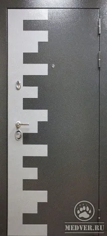 Дверь в стиле техно-2